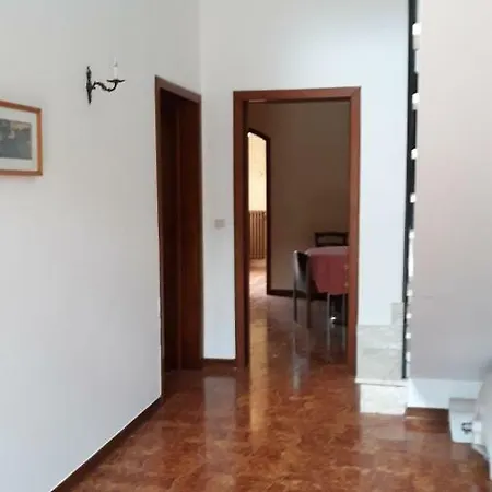 Dimora Nevianesi *
